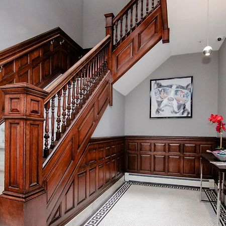A Stylish Stay W/ A Queen Bed, Heated Floors.. #14 Brookline Exteriör bild