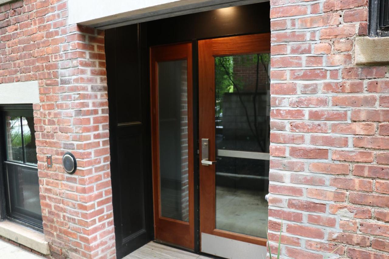A Stylish Stay W/ A Queen Bed, Heated Floors.. #14 Brookline Exteriör bild