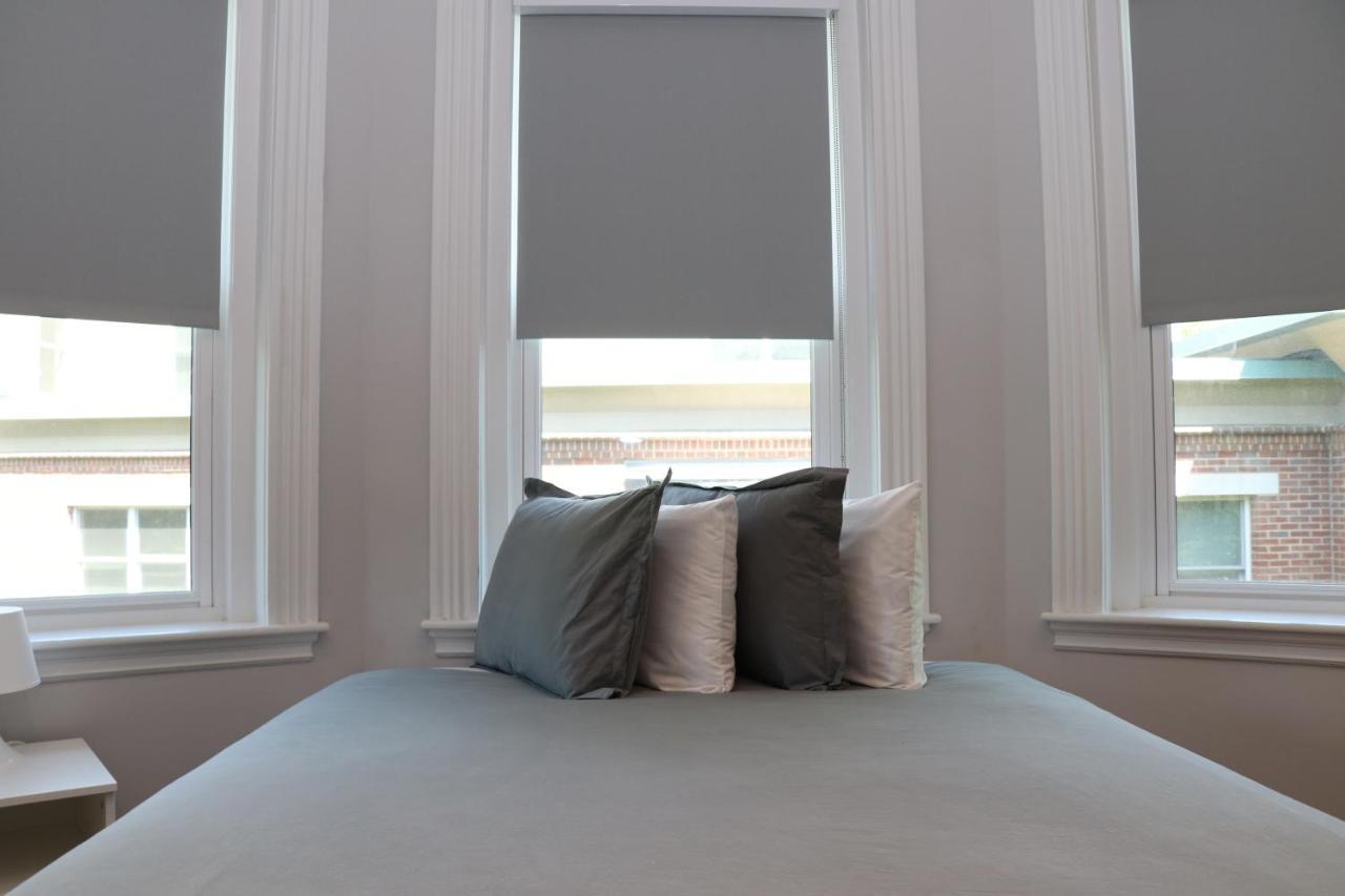 A Stylish Stay W/ A Queen Bed, Heated Floors.. #14 Brookline Exteriör bild